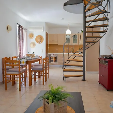 Gialos Coral - 30 Meters From Sandy